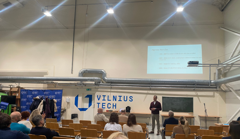 Alumnų vakaras AGAI: aviacijos tendencijos ir galimybė išbandyti naujausią įrangą